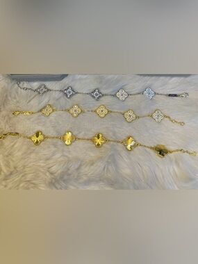 Gold and Silver Clover Link Bracelets - Women's Fashion Jewelry. non_tarnish.